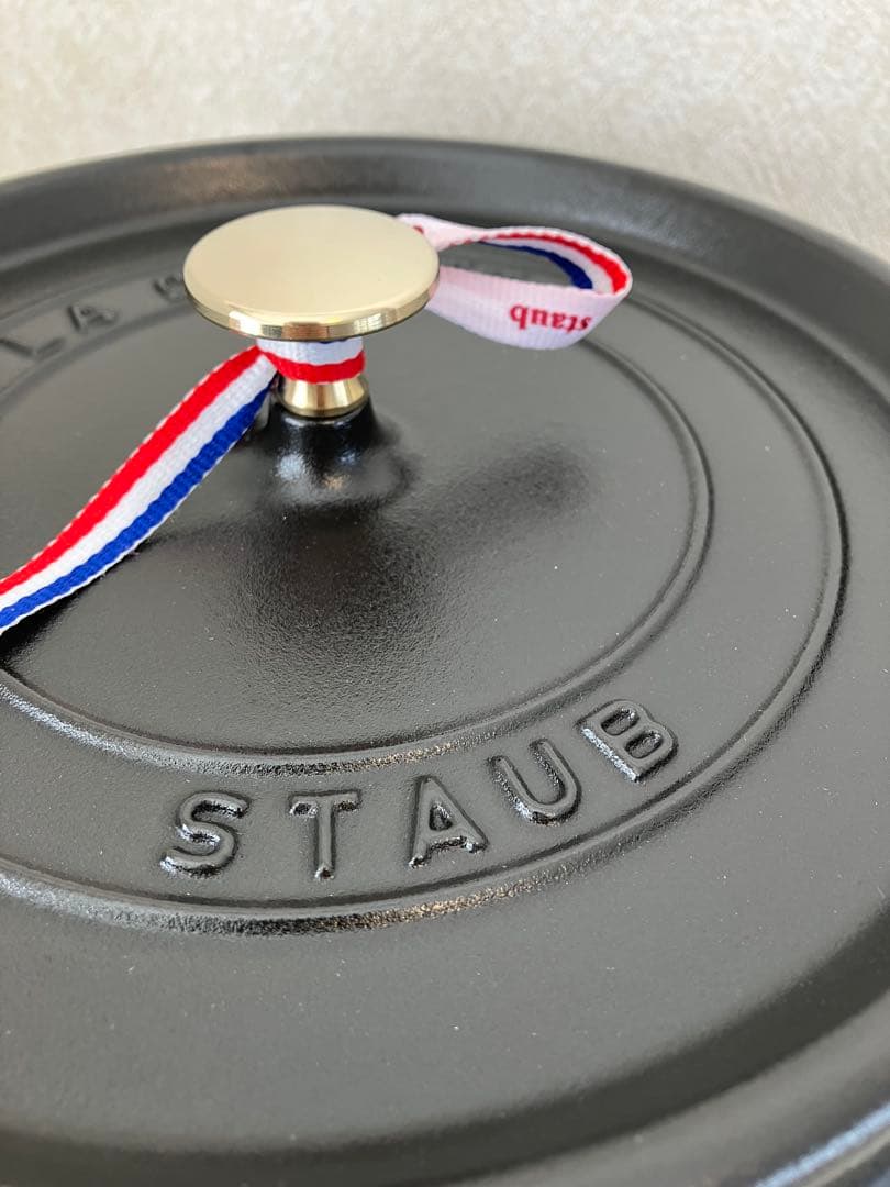 新品 staub ストウブ シャロー ココットラウンド ブラック 26cm