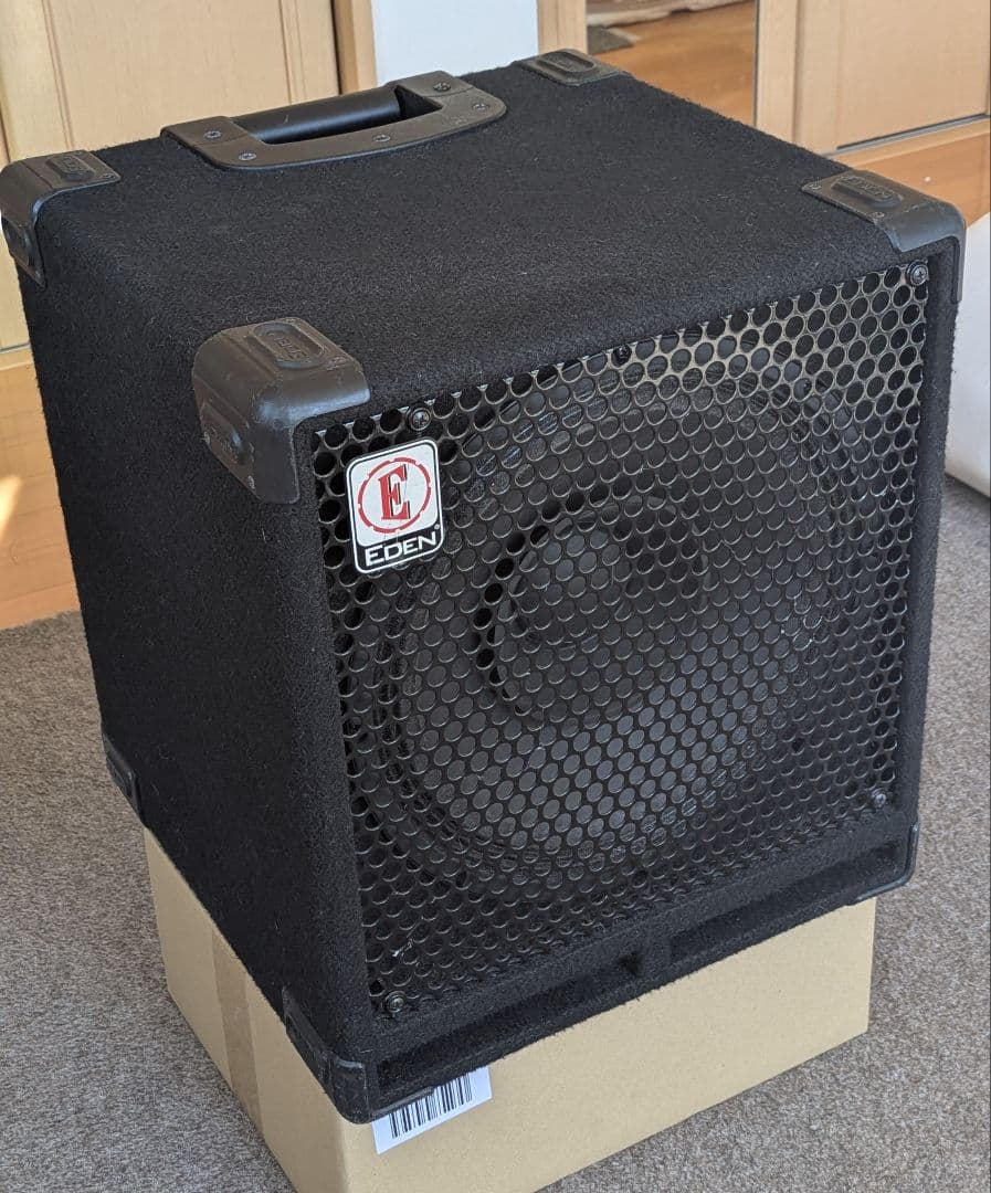 EDEN ベースアンプ　キャビネット EX1128 300W　8Ω 軽量