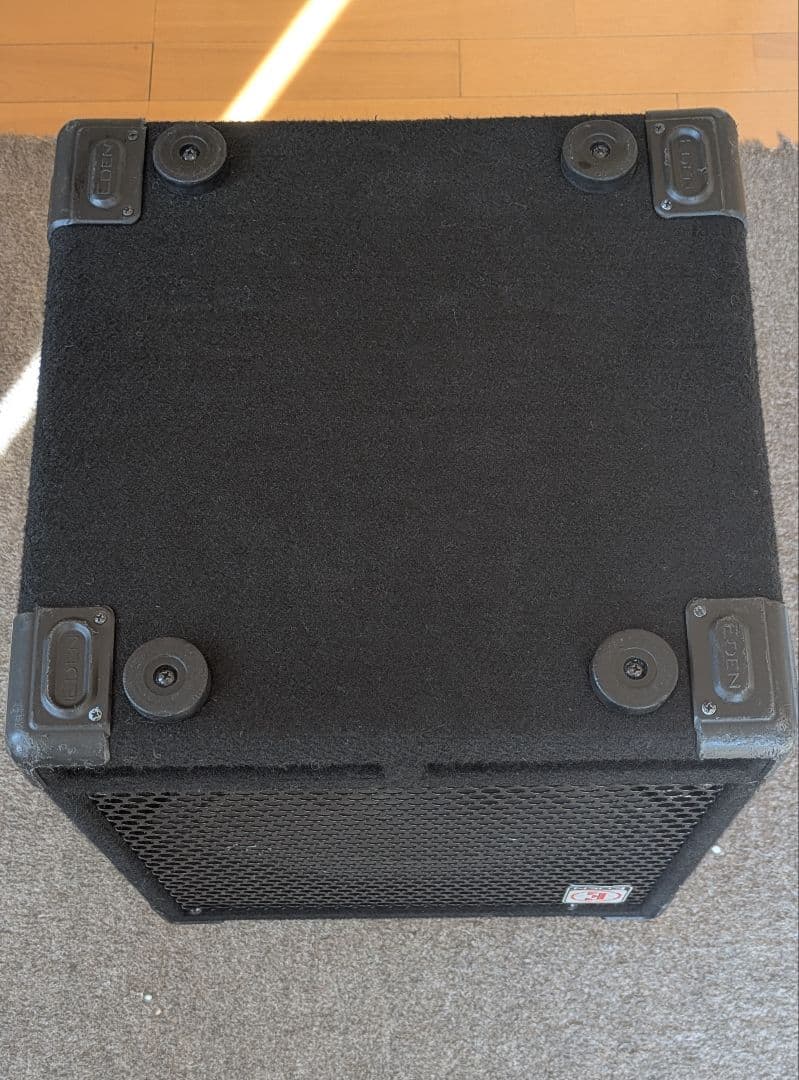 EDEN ベースアンプ　キャビネット EX1128 300W　8Ω 軽量
