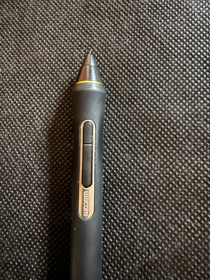 Wacom Cintiq 16 DTK1660【スタンド付き】