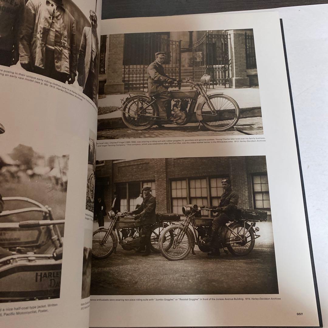 ハーレーダビッドソン　1910から1950年　スナップ写真集
