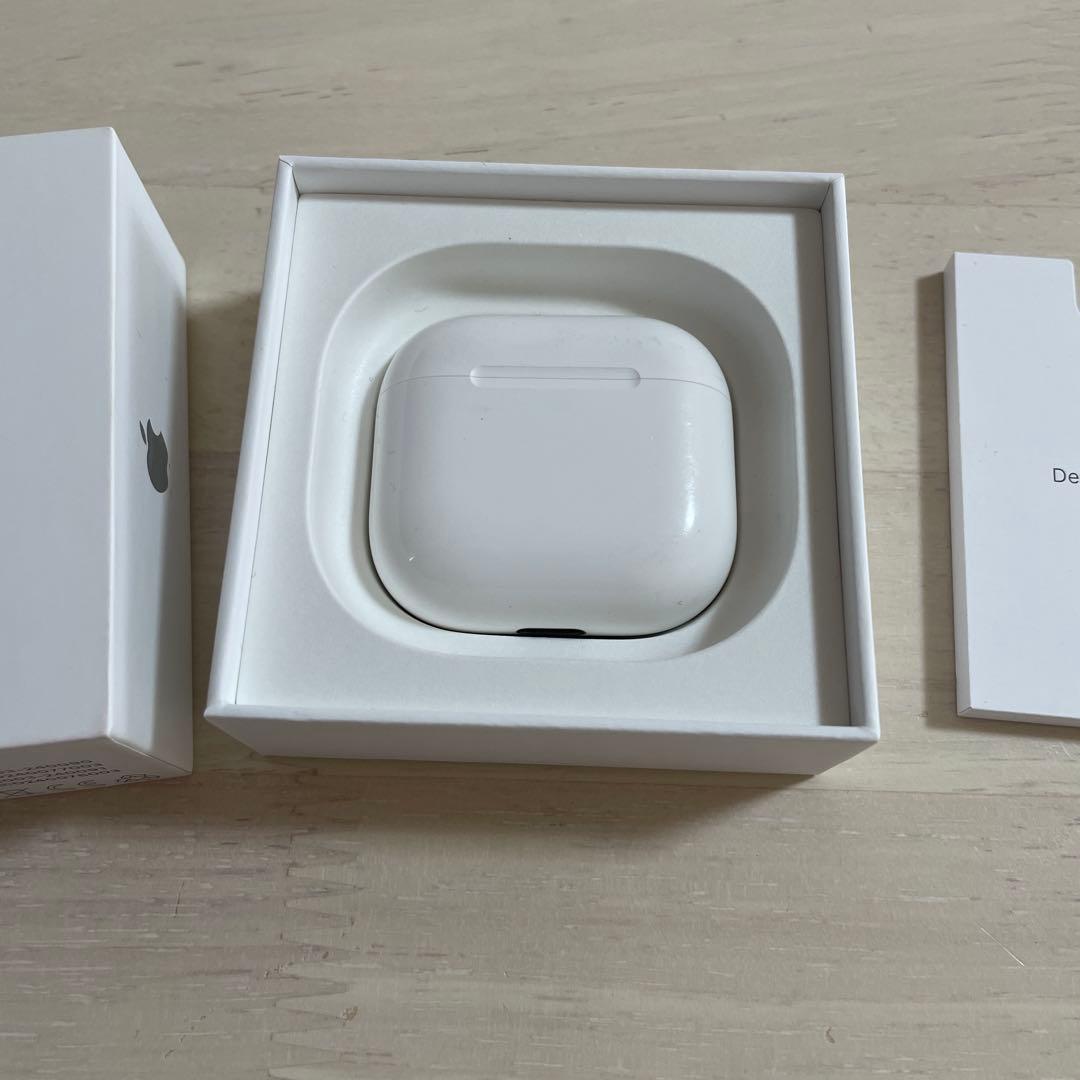イヤホン Apple AirPods 4