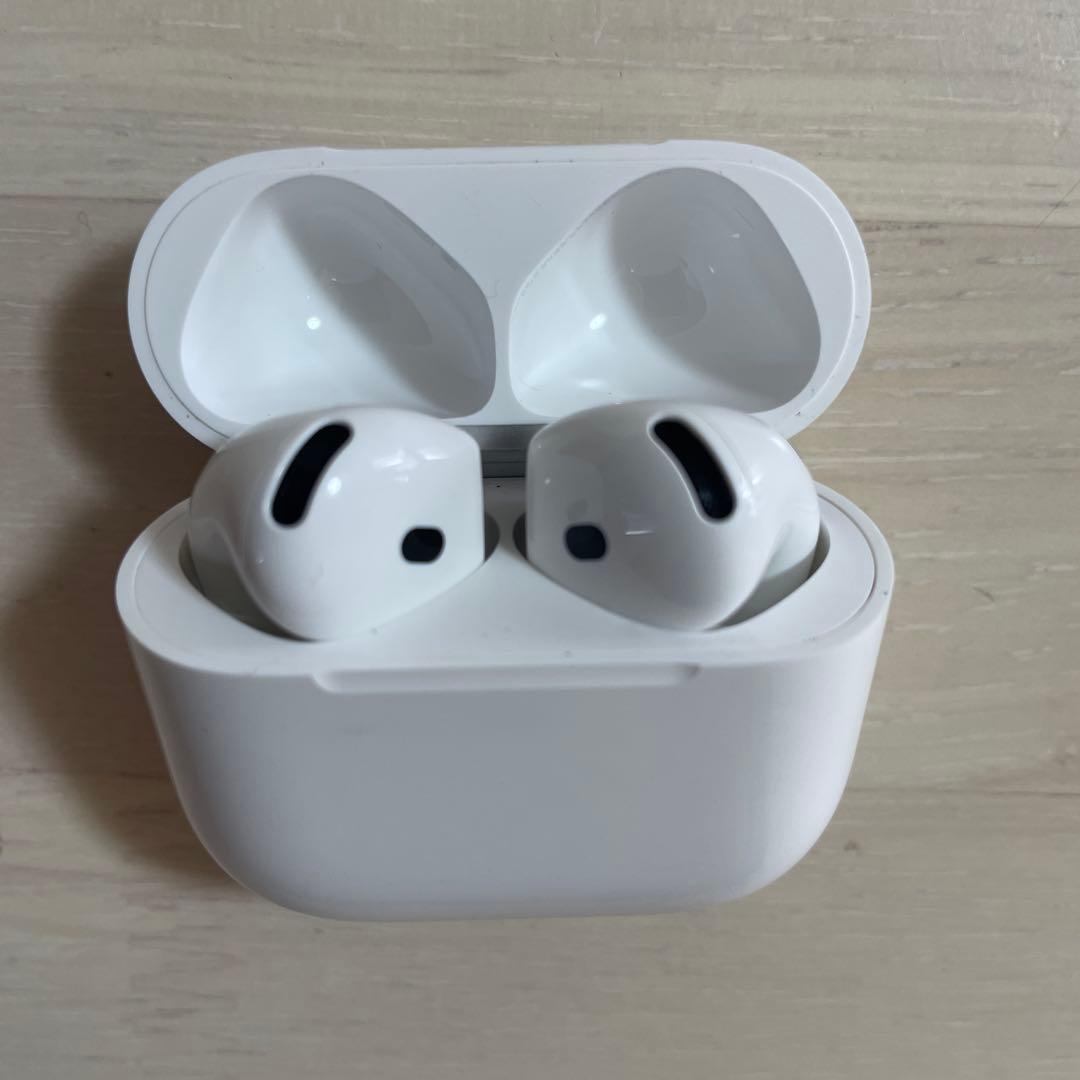 イヤホン Apple AirPods 4