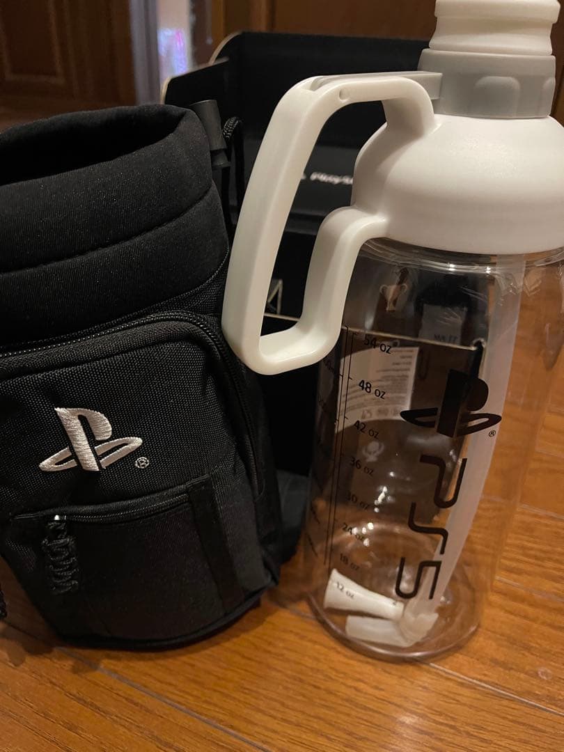 PS5 プレイステーション5 ドリンクボトル　未使用　カバー　箱付き　非売品