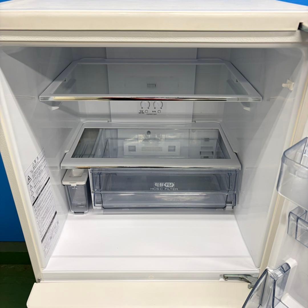 823 AQUA 一人暮らし　同棲向け　冷蔵庫　極美品　3ドア　お値引き可！！