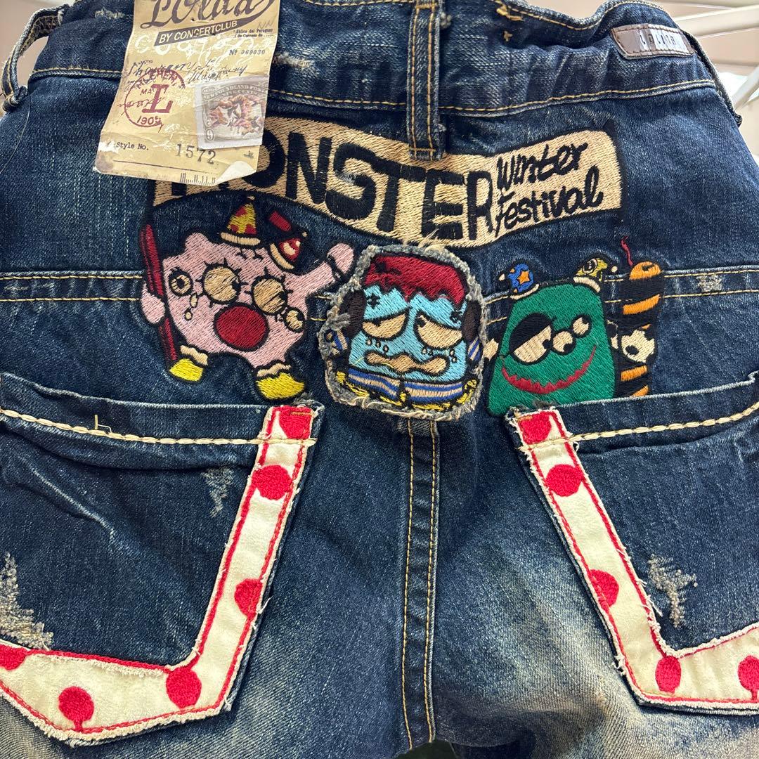 モンスター冬祭り刺繍ストレートデニム