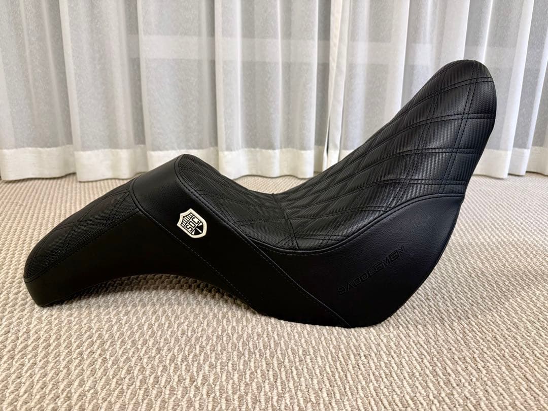 美品 中古 【SDC × Saddlemen】パフォーマンスグリッパーシート