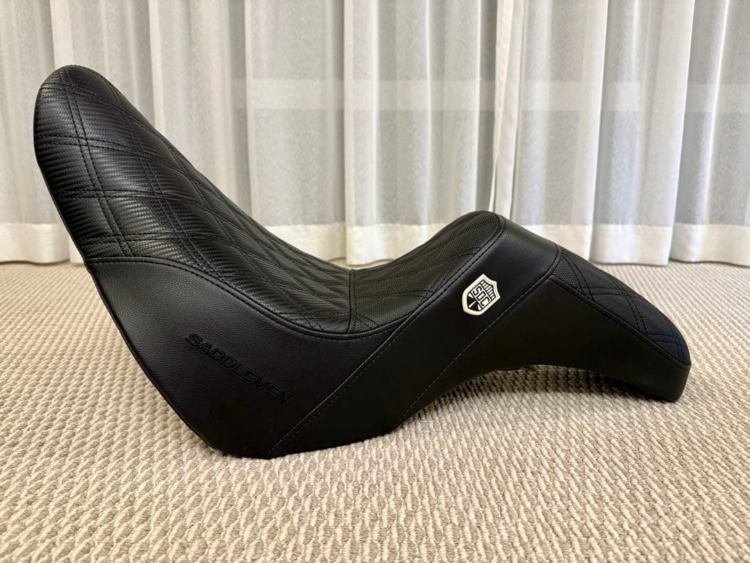 美品 中古 【SDC × Saddlemen】パフォーマンスグリッパーシート