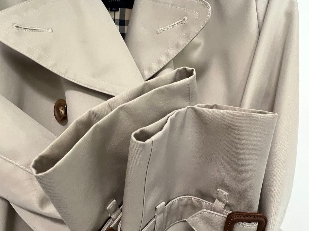 美品　BURBERRY アイボリー トレンチコート 36 バーバリー　ベージュ