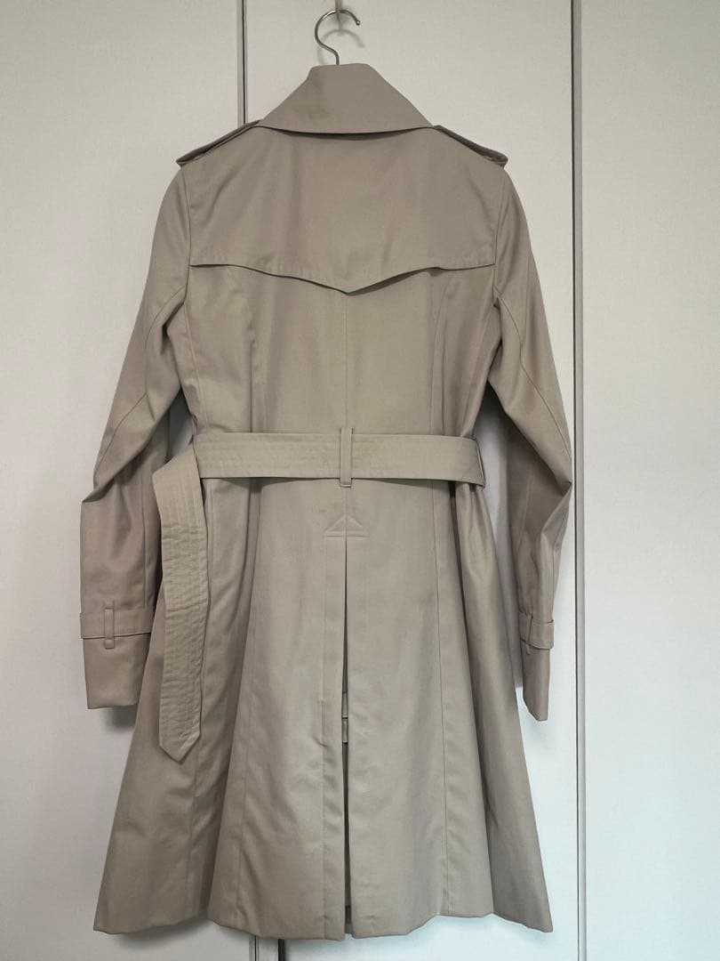 美品　BURBERRY アイボリー トレンチコート 36 バーバリー　ベージュ