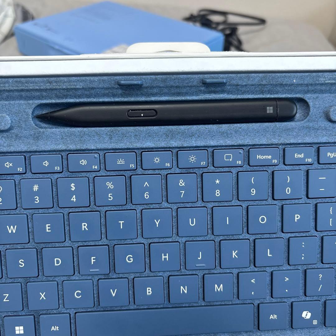 Microsoft Surface Pro Windows 11本体&キーボード