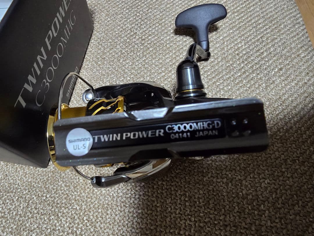 20ツインパワー　C3000MHG