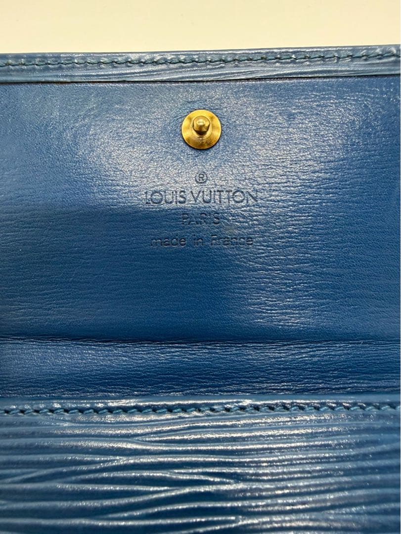 LOUIS VUITTON 青い三つ折り財布