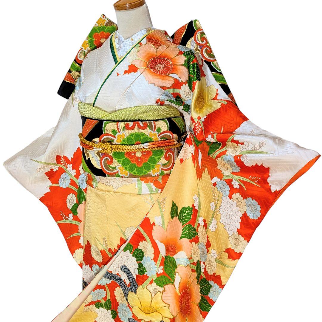 【振袖セット】花取り模様　金駒刺繍　白　オレンジ　6点セット　正絹　アンティーク