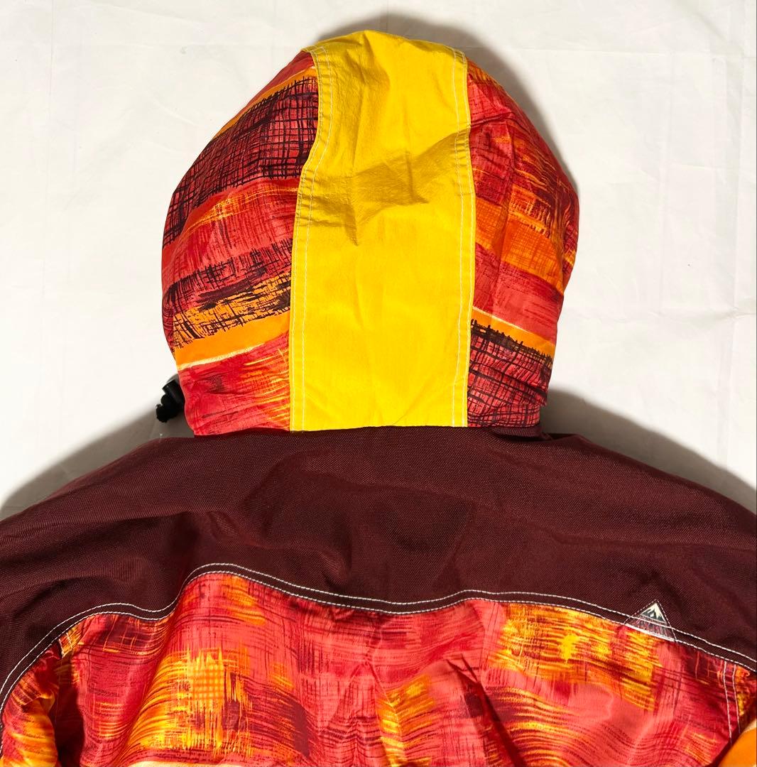 極美品　DESCENTE デサント　スノーボード　ウェア　ウ　スノボ　総柄　赤系