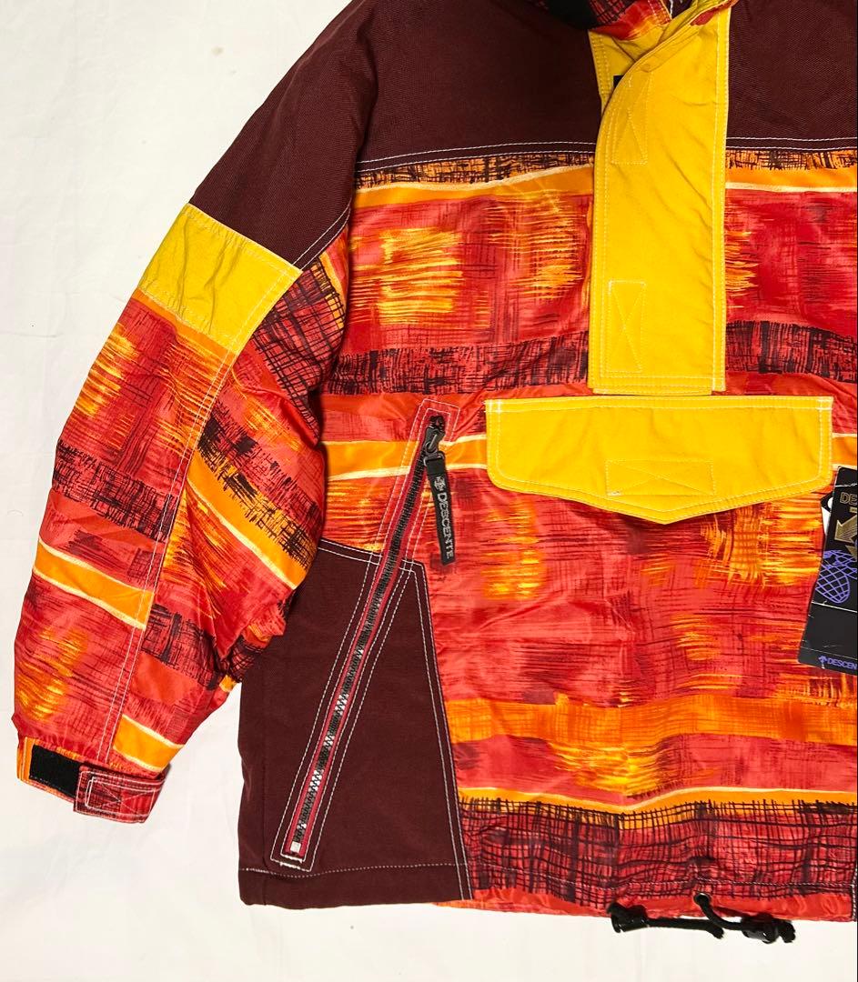 極美品　DESCENTE デサント　スノーボード　ウェア　ウ　スノボ　総柄　赤系