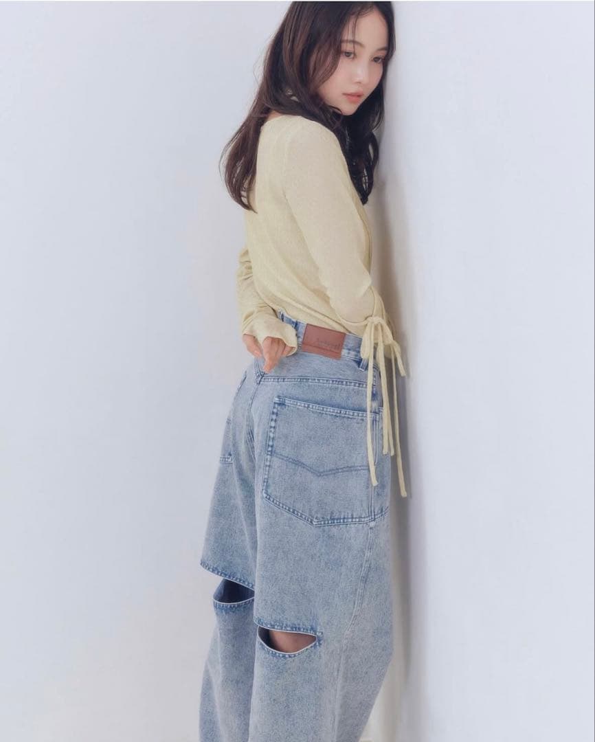 Andequal back slit curve denim pants値下げ中