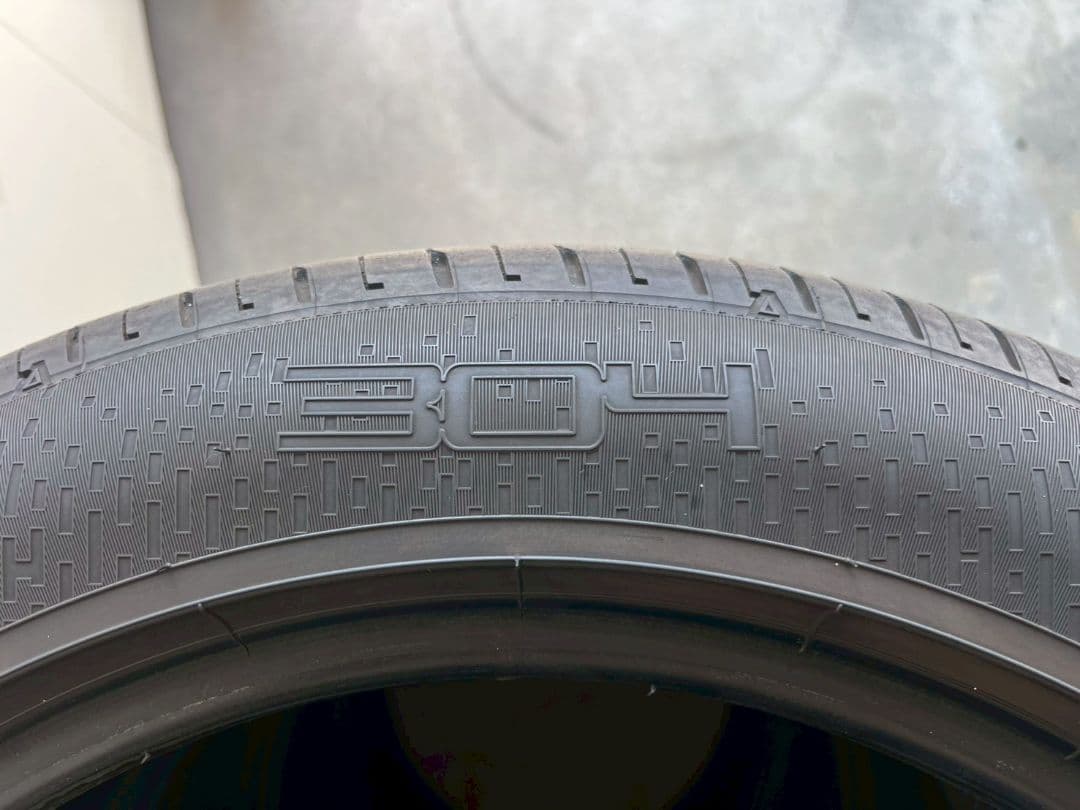 よ*い様 ダンロップ 225/50R17 バリ山 夏タイヤ サイレントコア 4本