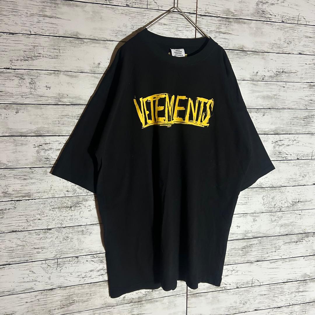 【人気デザイン】ヴェトモン☆センタービッグロゴ☆ワールドツアーTシャツ☆Lサイズ