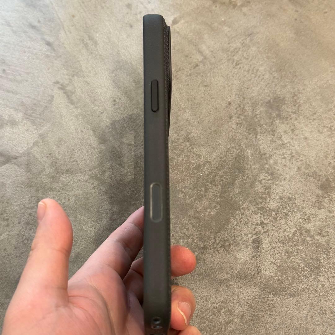 iPhone 17 Pro Max Apple純正 ファインウーブンケース