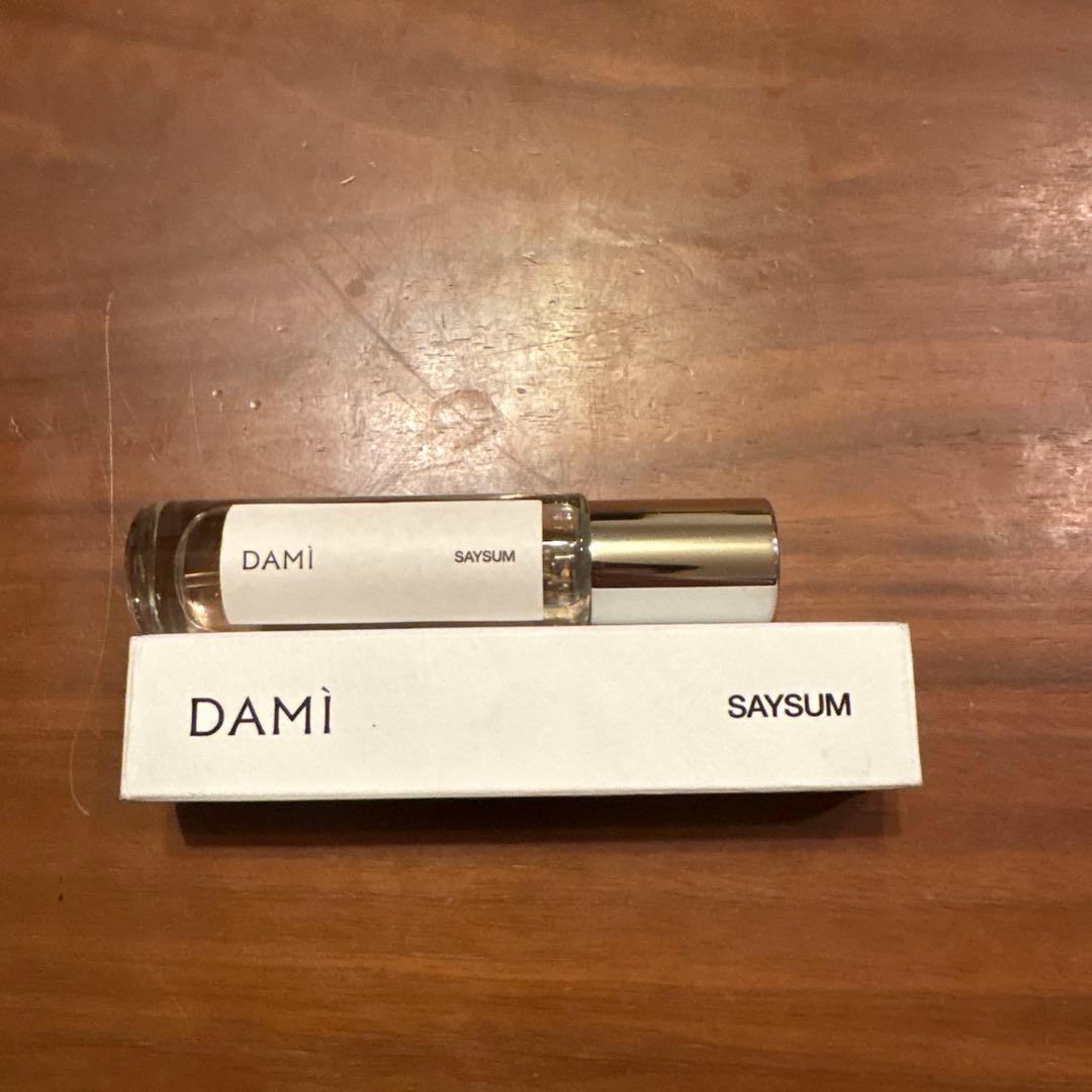 DAMI SAYSUM 香水