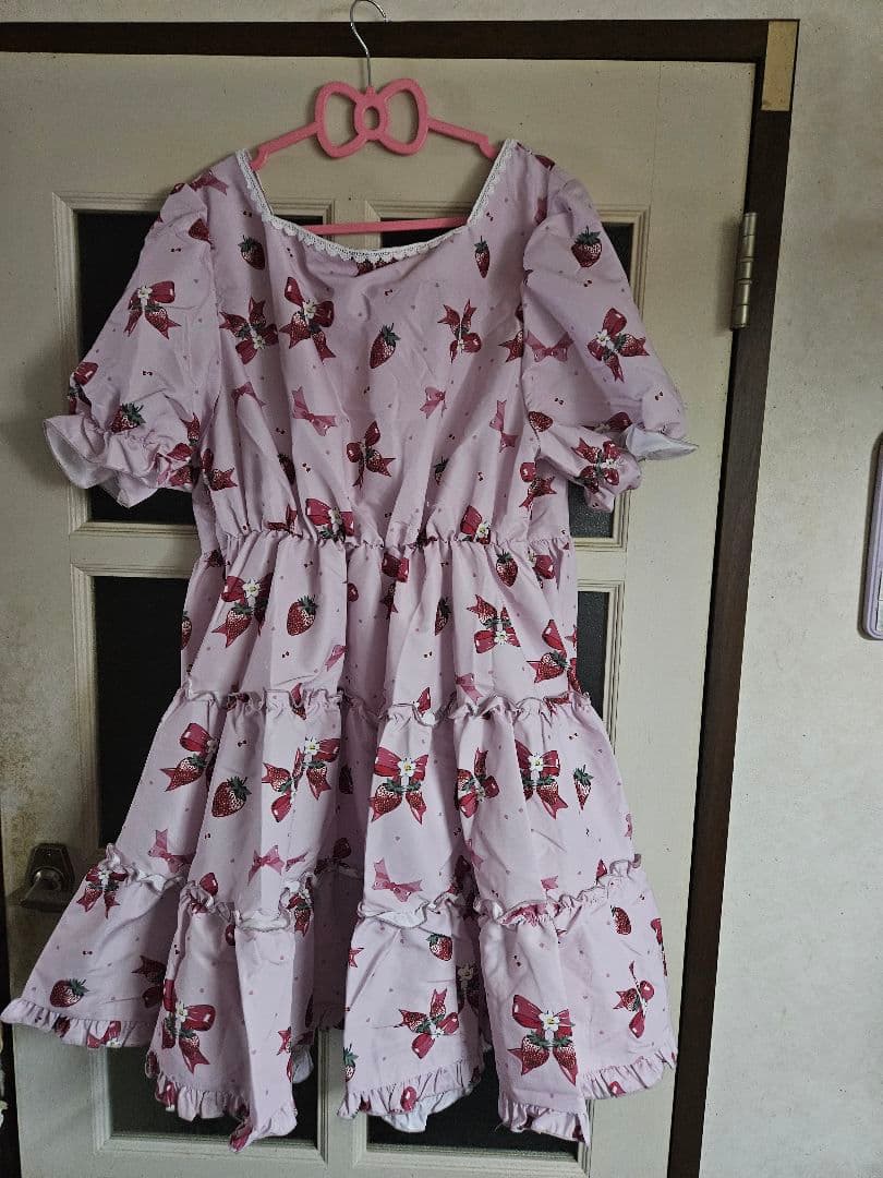 新品タグ付き☆アベイル☆まゆろん♡いちご柄ワンピース 4Lリボン付き ピンク