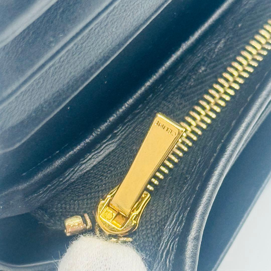 希少 鑑定✨セリーヌ ２つ折り財布 トリオンフ ロゴ金具 レザー ブラック 黒