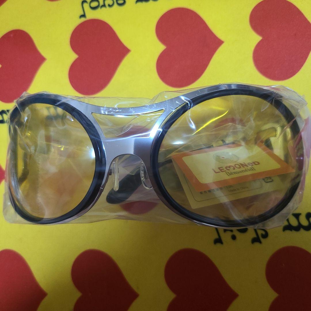 LEMONed ラウンド型サングラス ケース付き
