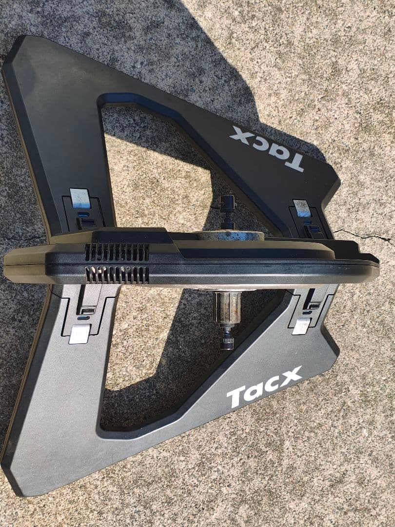 Tacx neo　スマートローラー中古