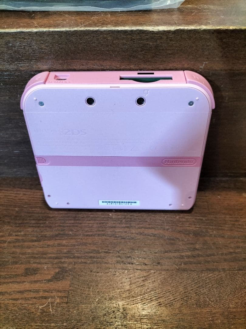 美品ニンテンドー2DS ピンク 箱付き