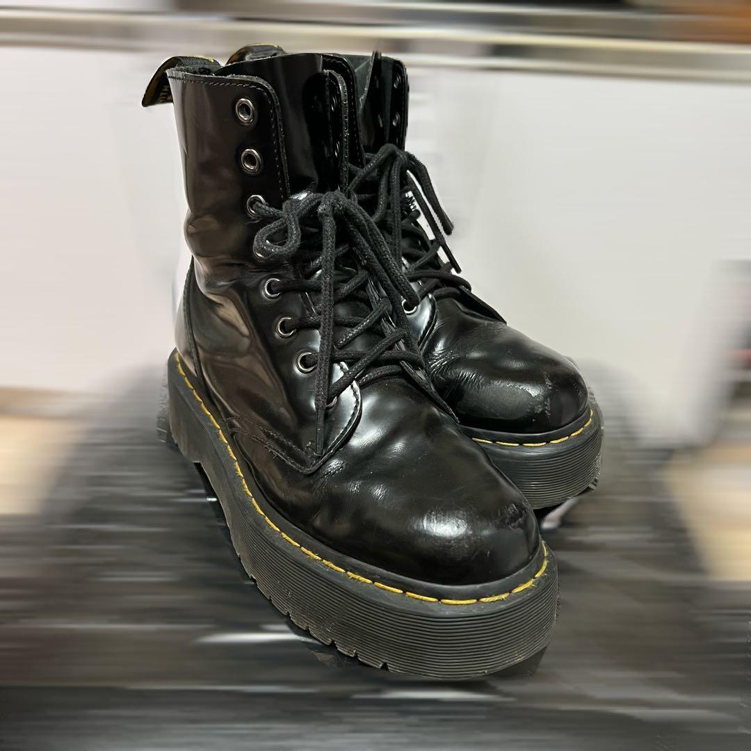 【Dr.Martens】JADON 8ホールブーツ