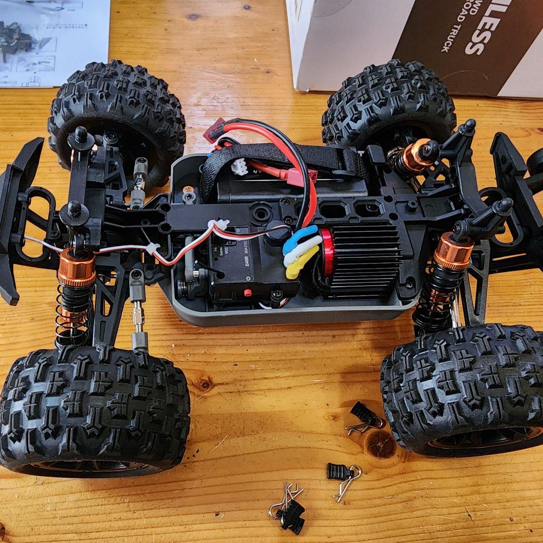 【絶版】DEERC H16R 1/16 4WDオフロードトラック