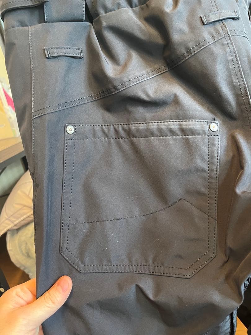 Burton スノーボードジャケット　241 パンツ