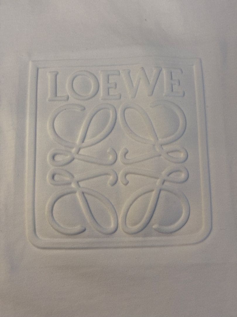 【美品】LOEWE エンボスロゴ ホワイト半袖Tシャツ Mサイズ
