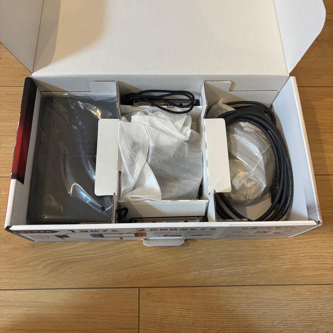 【週末値下げ】【付属品完備】Nintendo Switch 本体 ブルー/レッド