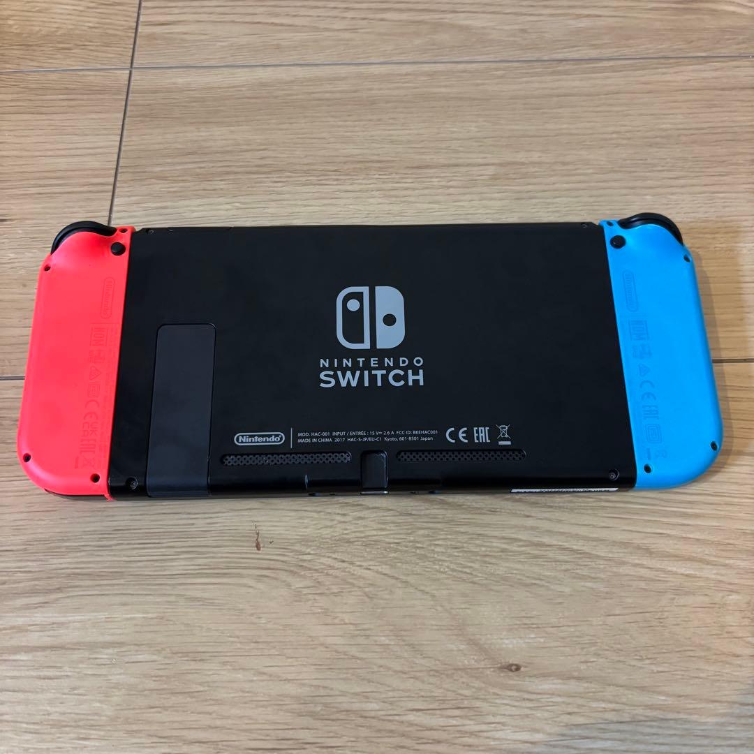 【週末値下げ】【付属品完備】Nintendo Switch 本体 ブルー/レッド