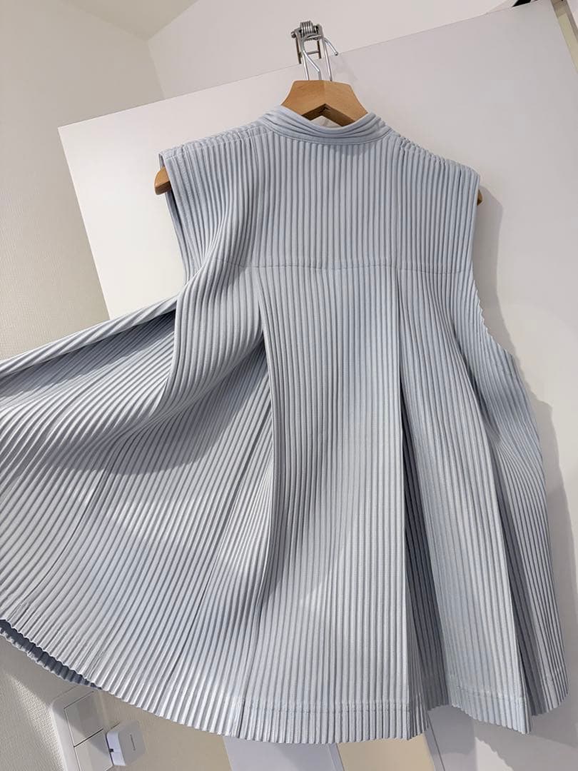 HOMME PLISSE オムプリッセイッセイミヤケ TUCKED ベスト