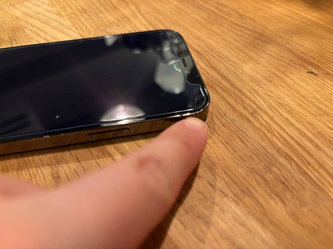 Apple iPhone 12 Pro グラファイト（ブラック）本体