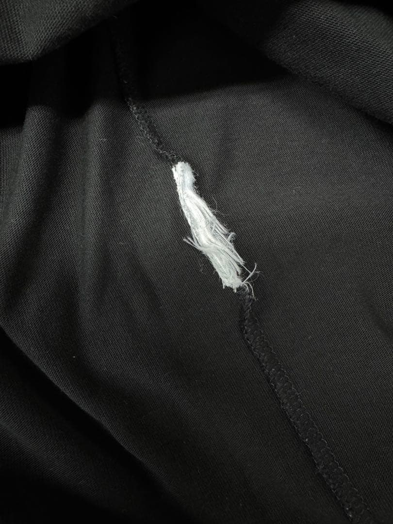 MONCLER ブラック ビッグロゴ Tシャツ