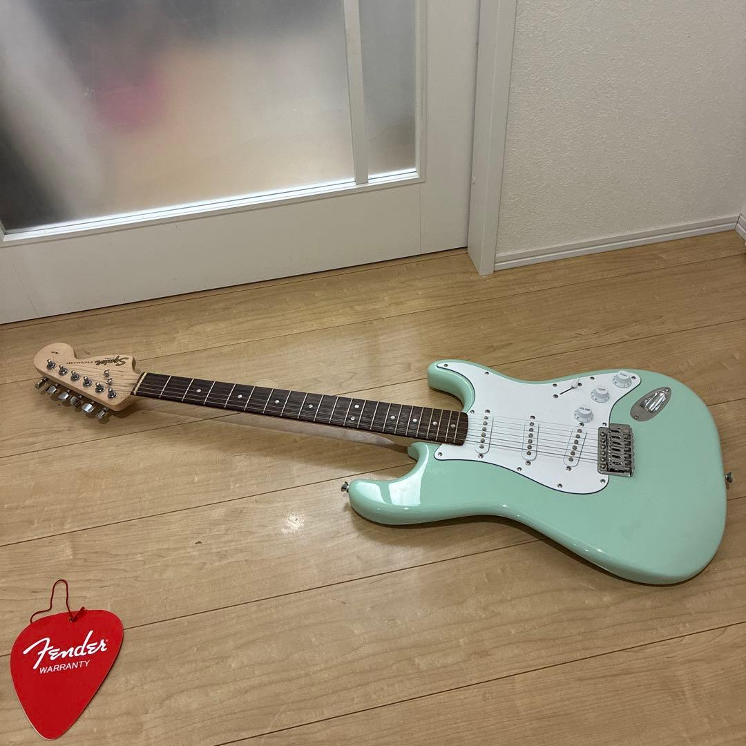ほぼ新品Squier Affinity Stratocaster サーフグリーン