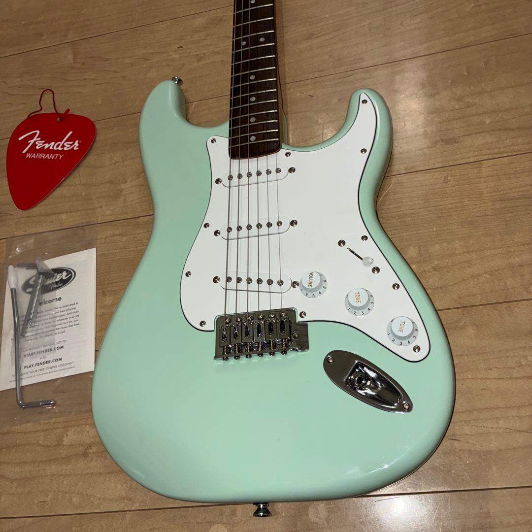 ほぼ新品Squier Affinity Stratocaster サーフグリーン