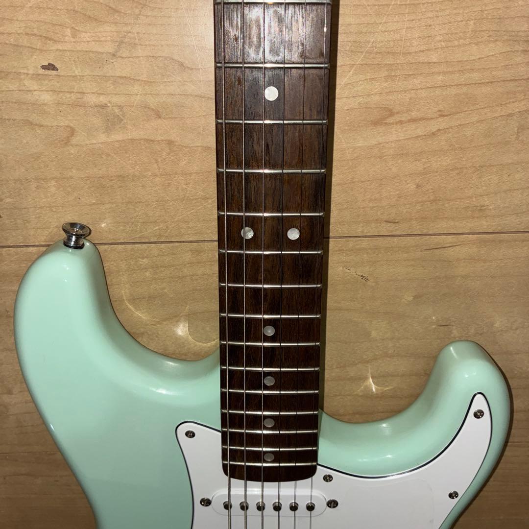 ほぼ新品Squier Affinity Stratocaster サーフグリーン