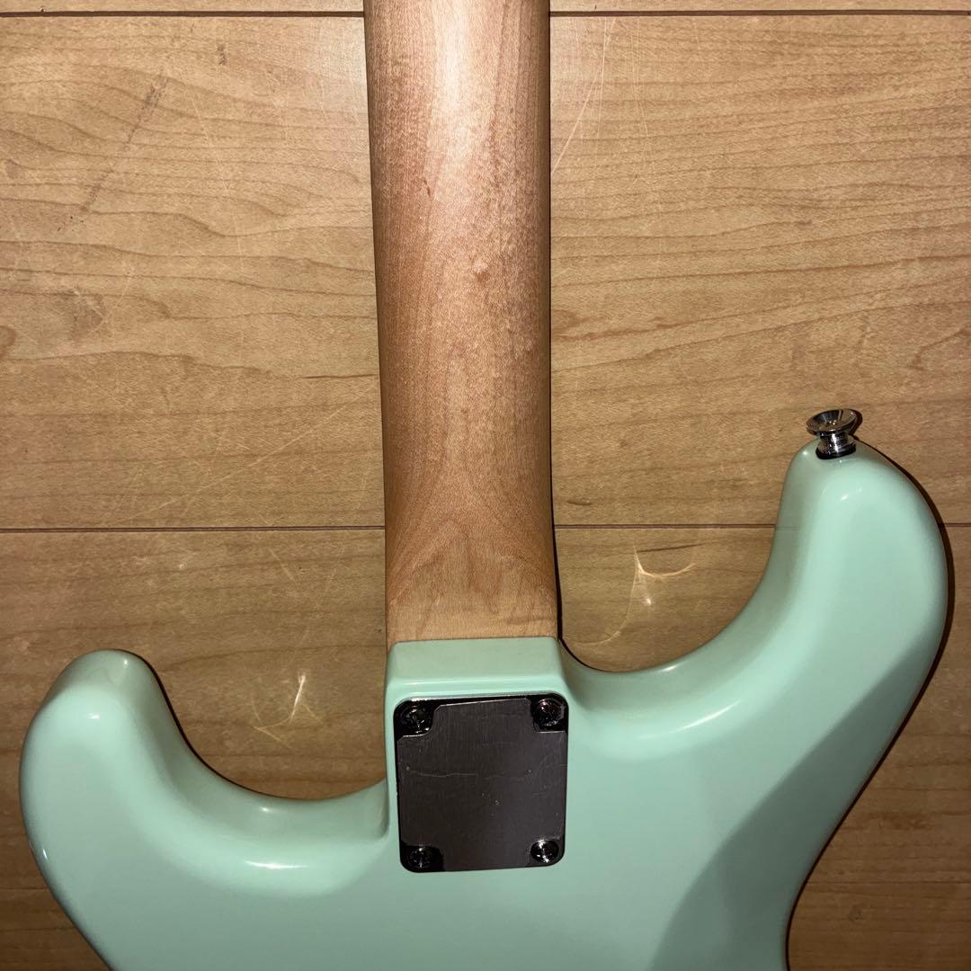 ほぼ新品Squier Affinity Stratocaster サーフグリーン