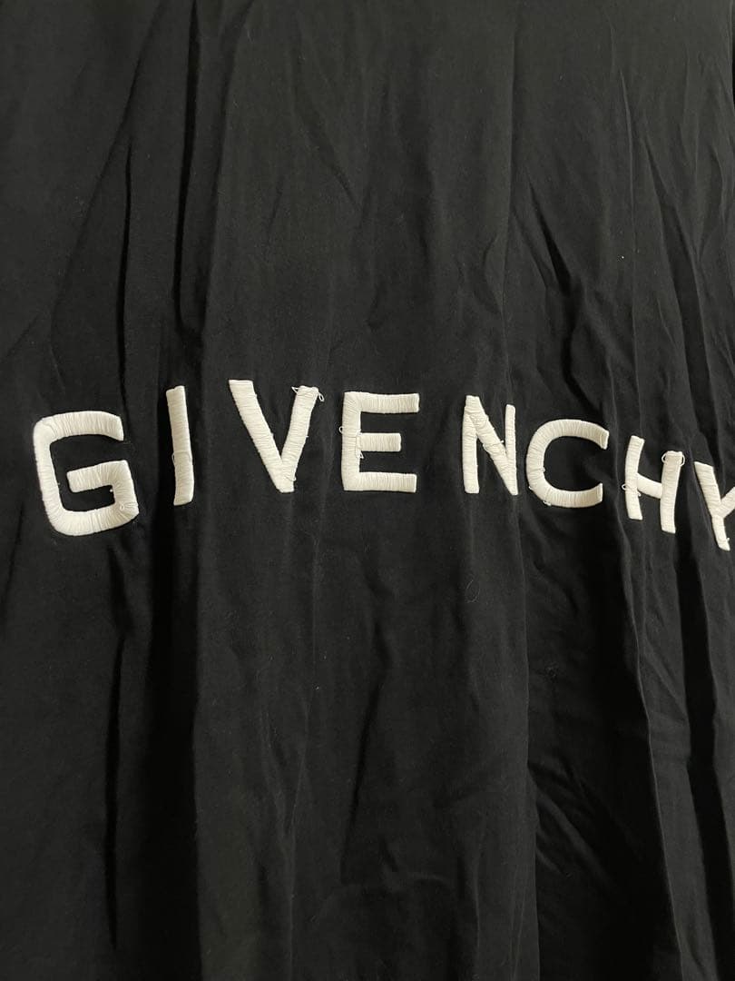 ア*ヒ様 GIVENCHY ブラック Tシャツ