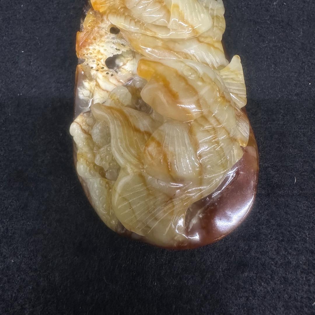 超美品　翡翠　ペンダント　魚細密彫　置物