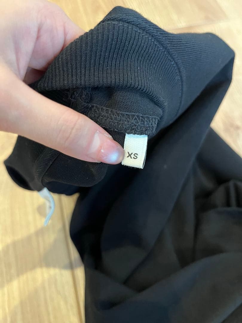 AMI PARIS 黒　Tシャツ