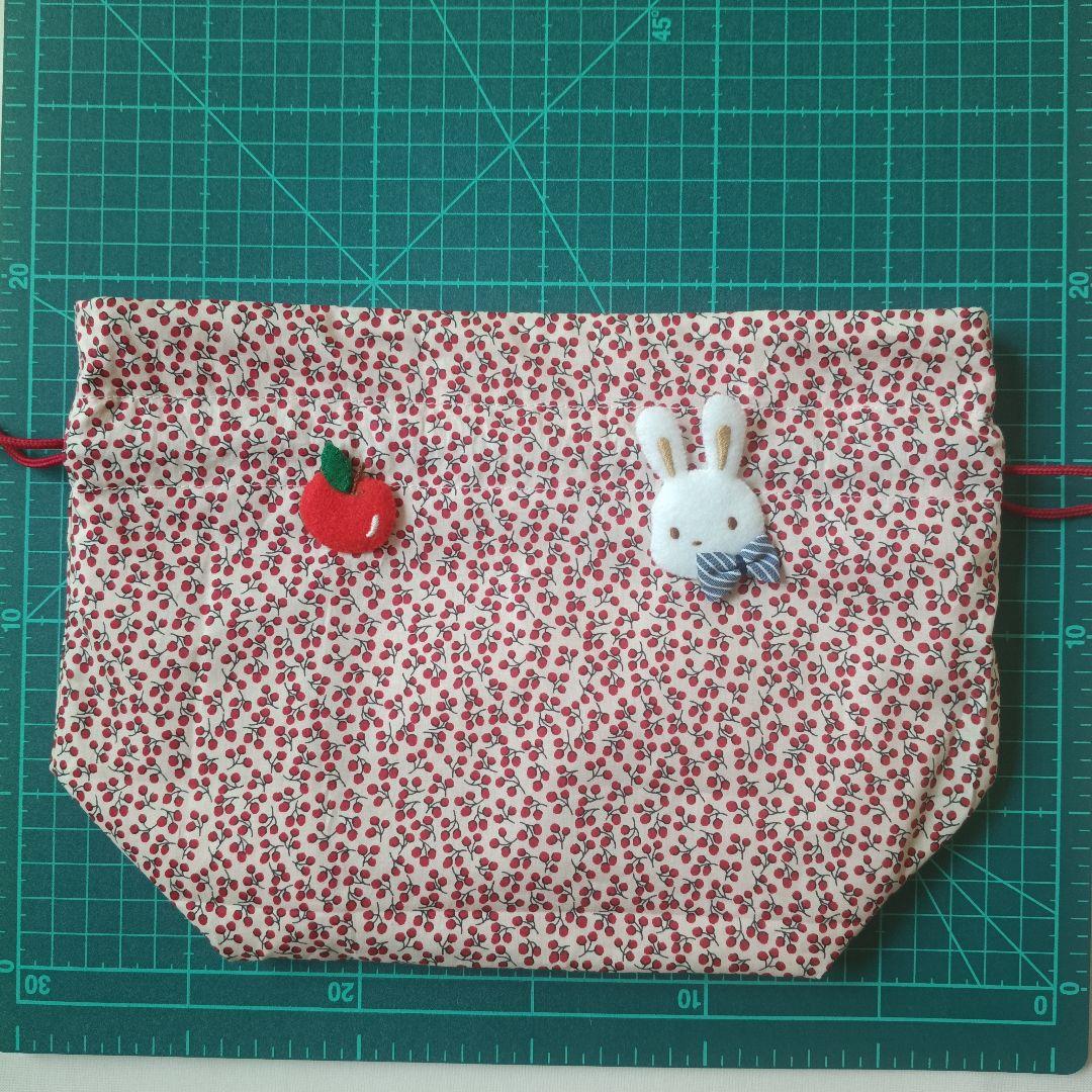 リバティ　ネリー❀アップリケ付き巾着袋❀ハンドメイド