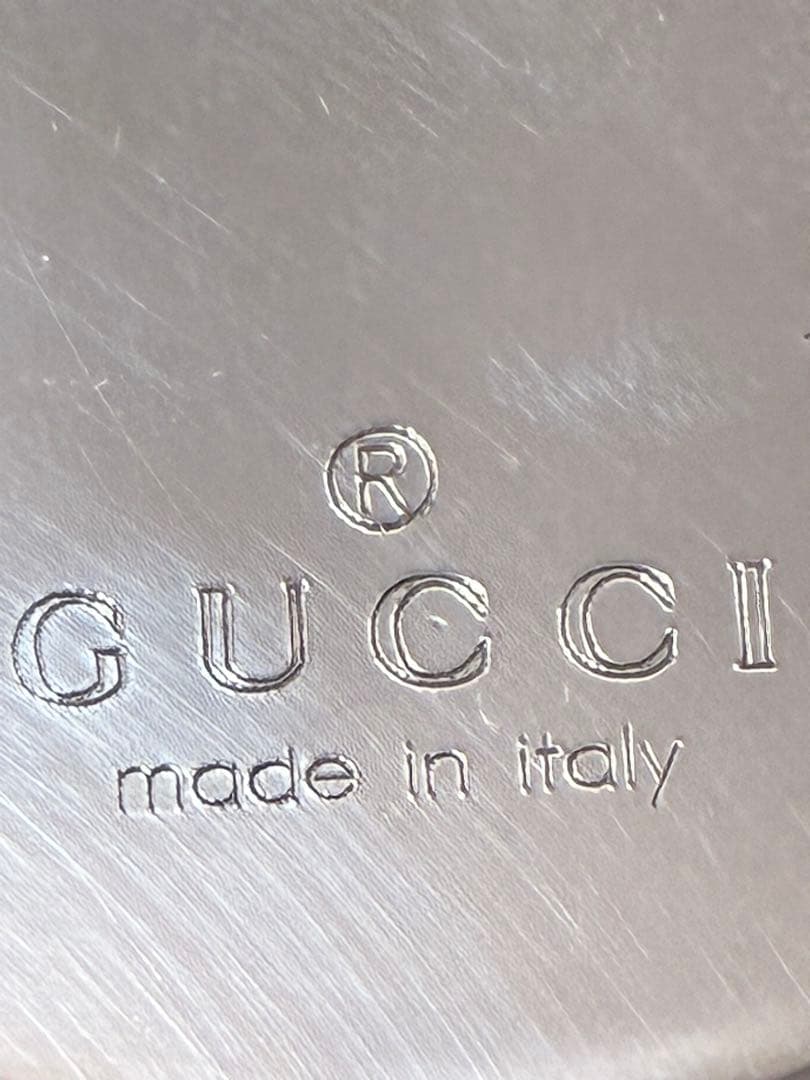 GUCCI シルバードックタグ