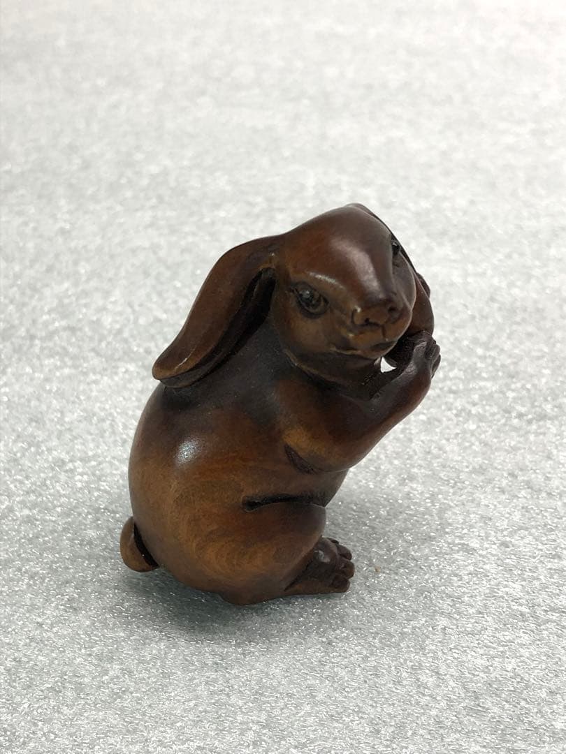 根付　兎　時代提物　木彫り