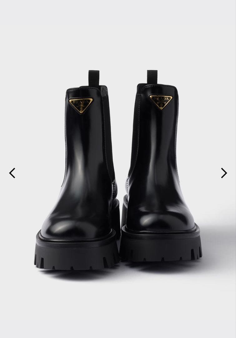 【PRADA】未使用 ブラッシュドレザーブーティー サイズ38